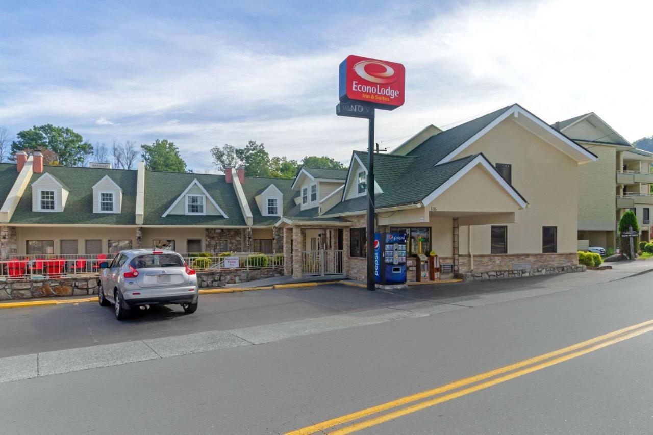 Econo Lodge Inn & Suites Gatlinburg At The Convention Center מראה חיצוני תמונה
