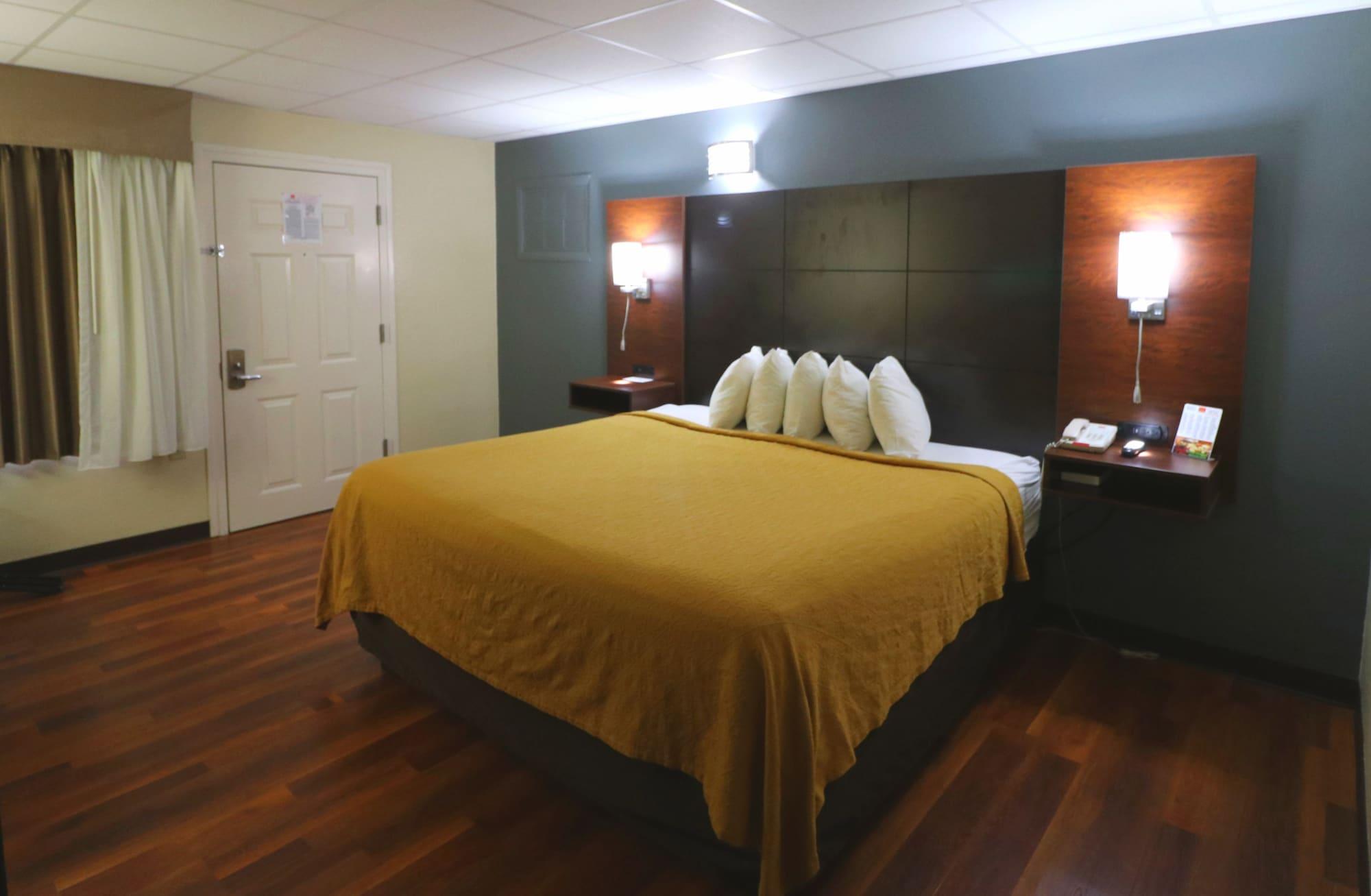 Econo Lodge Inn & Suites Gatlinburg At The Convention Center מראה חיצוני תמונה