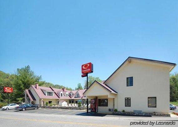 Econo Lodge Inn & Suites Gatlinburg At The Convention Center מראה חיצוני תמונה